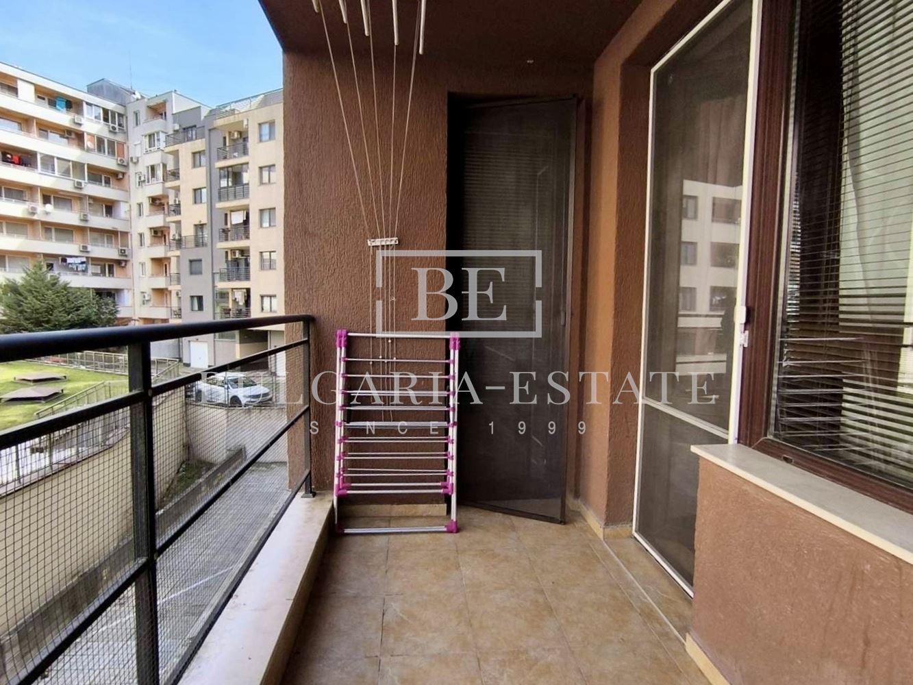 Новая, современная меблированная квартира в. Левски 1, комплекс „Вива“ - 0