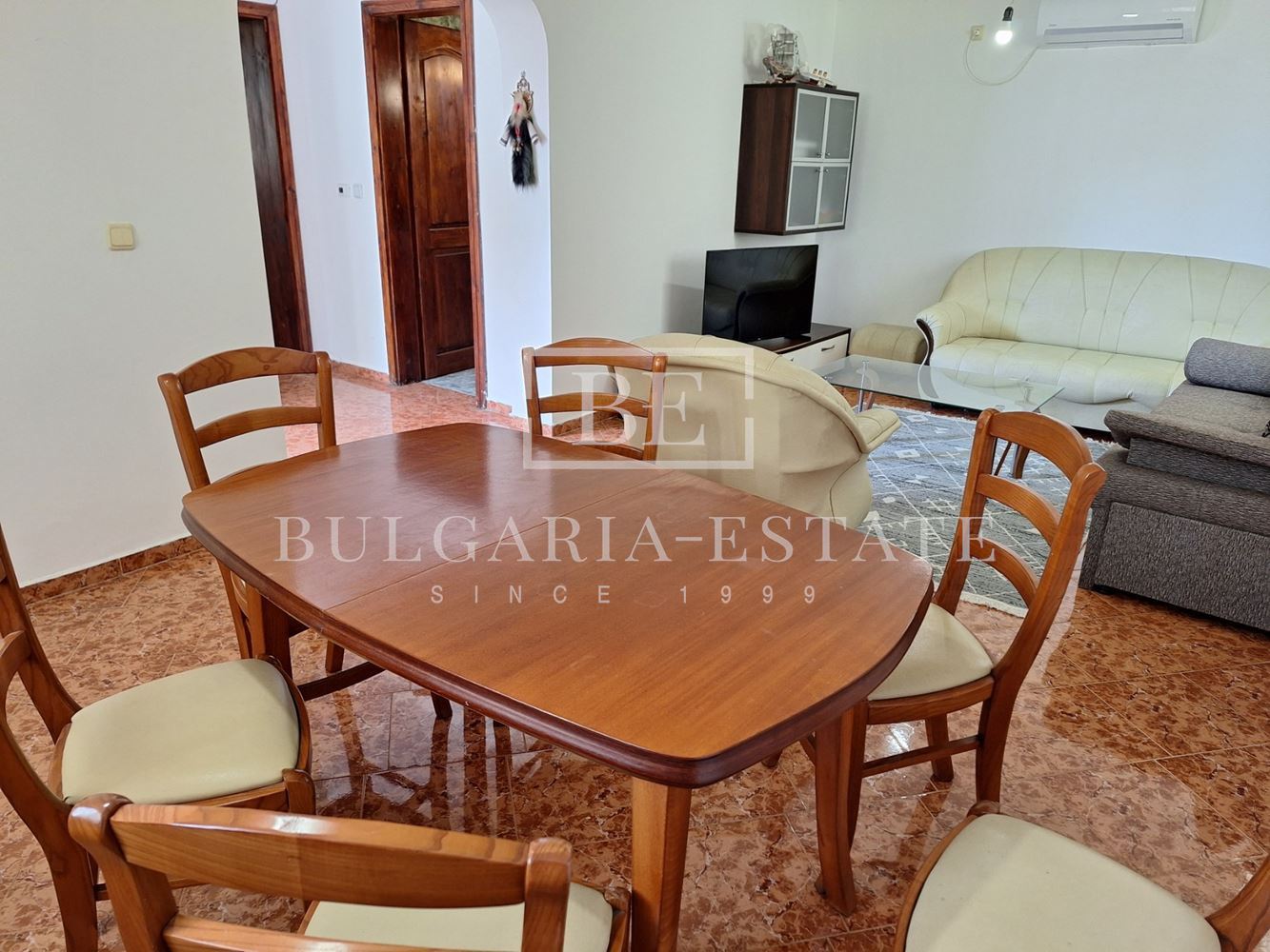 EXCLUSIVE! For sale is a neat massive house in the town of. A beautiful massive house in Tutrakan! REDUCED PRICE FROM 17.07.2025 -0 EXCLUSIVE! For sale is a neat massive house in the town of. A beautiful massive house in Tutrakan! REDUCED PRICE FROM 17.07.2025 - 0