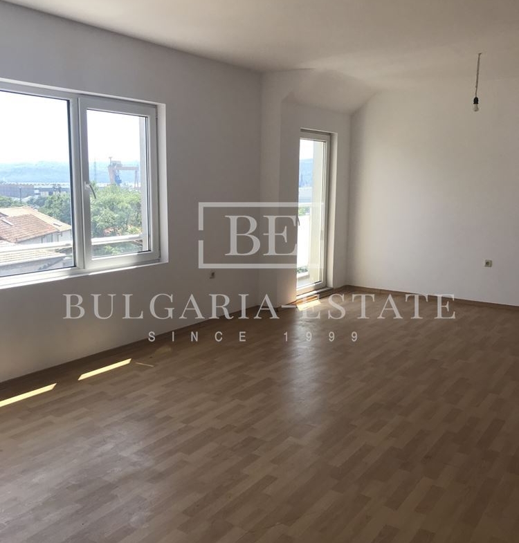 Четырехкомнатная квартира с видом - 0