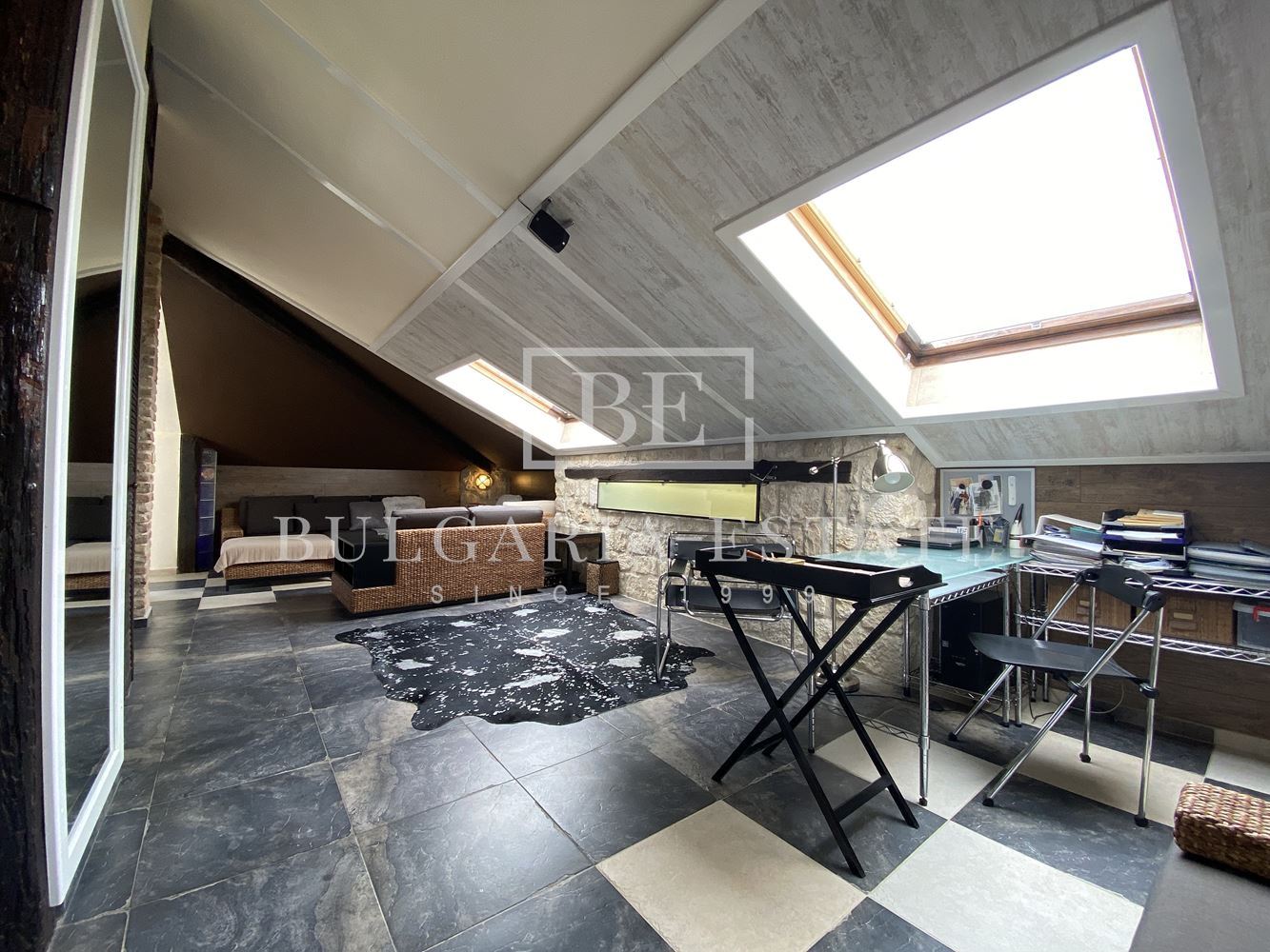 Роскошный дом с бассейном, сауной, рядом с пляжем Кабакум, город. 515 кв. м. 4 спальни Элитный дом с бассейном, сауной, рядом с пляжем Кабакум, город. 515 кв. м. Площадь этажа, 4 спальни - 0