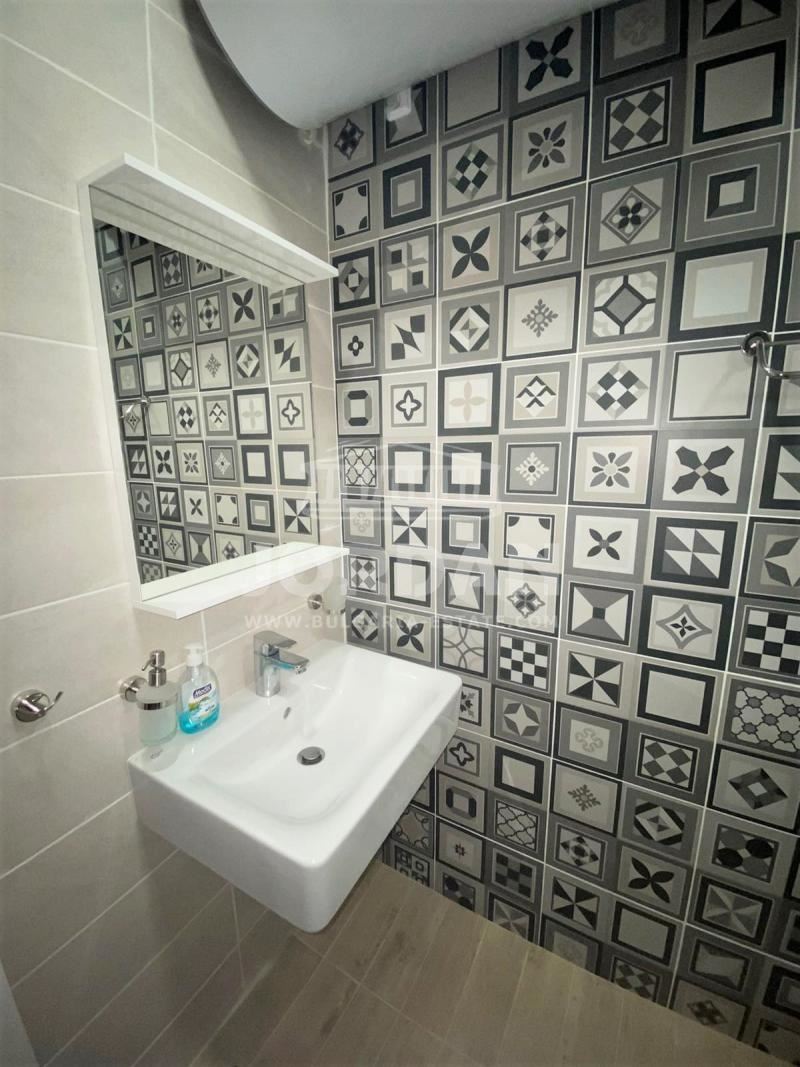 Moderne Zwei-Zimmer-Wohnung (105 qm), neben dem Sea Garden, Stadt. Varna (VINS) - 0