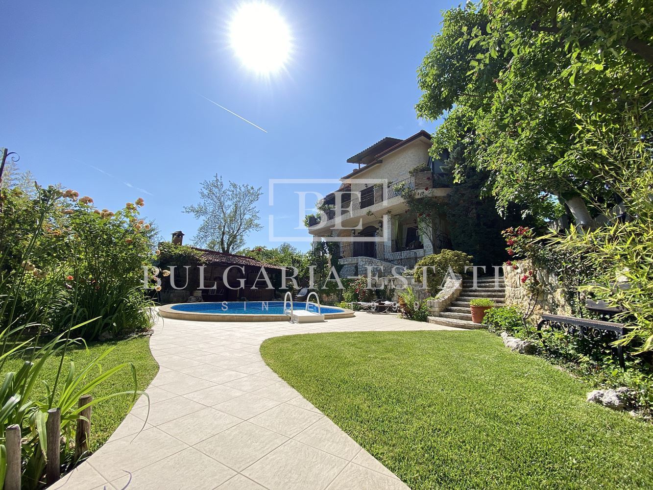 Роскошный дом с бассейном, сауной, рядом с пляжем Кабакум, город. 515 кв. м. 4 спальни Элитный дом с бассейном, сауной, рядом с пляжем Кабакум, город. 515 кв. м. Площадь этажа, 4 спальни - 0