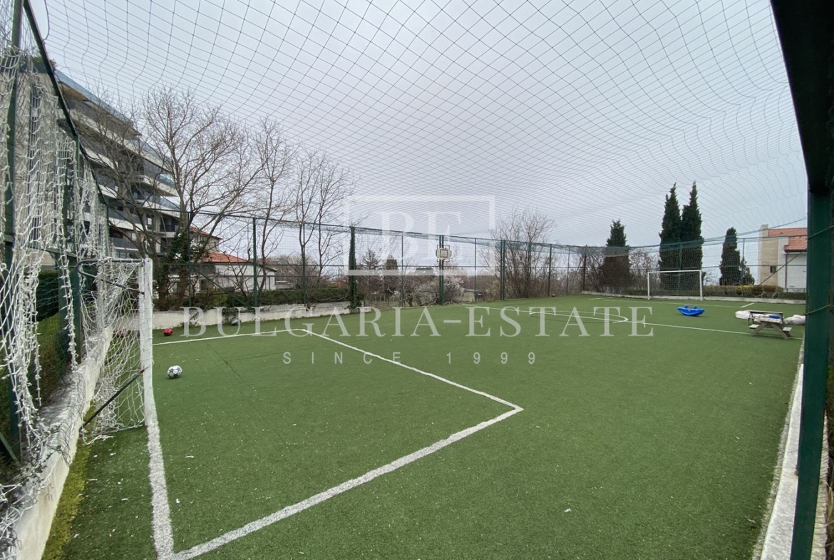 Луксозен двустаен апартамент, затворен комплекс м-т Евксиноград, гр. Варна, включена такса поддръжка - 0