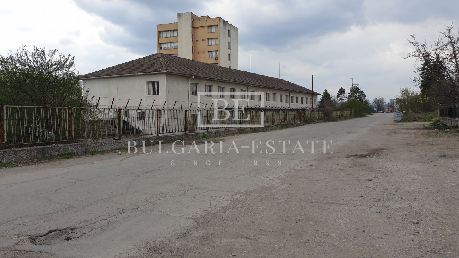 Produktionslager Industriegebäude-0 Produktionslager Industriegebäude - 0