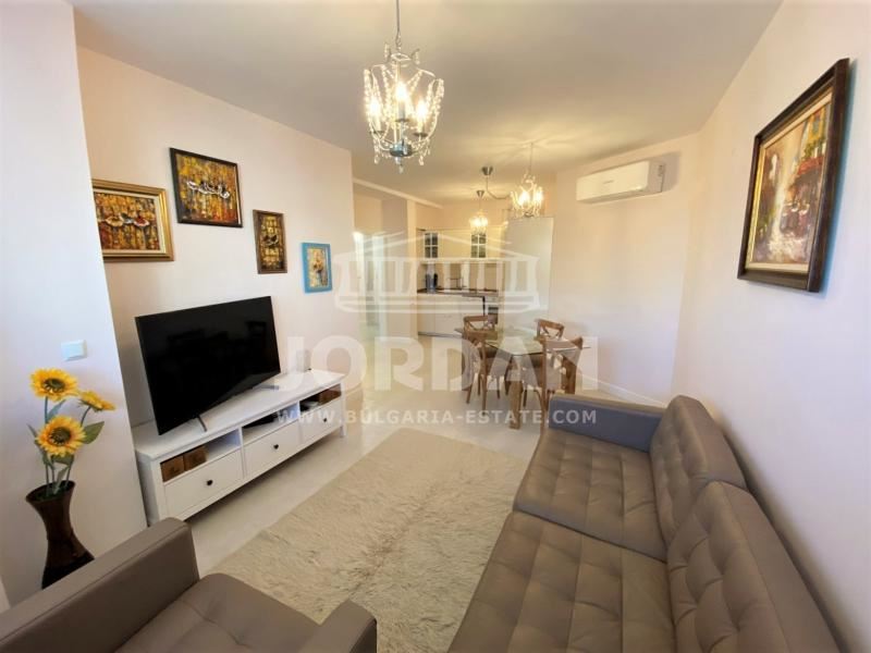 Под наем 4-стаен - Идеален Център 120m² - 0