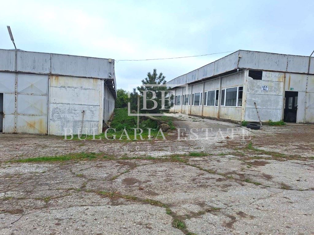 Производствена база в обл.Разград, общ.Лозница ,с.Ловско - 0