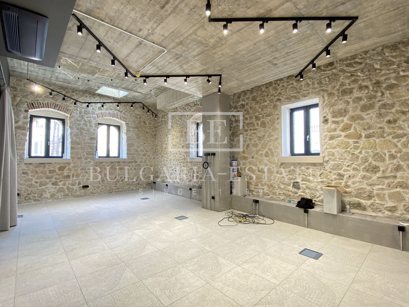 Büro 58m² - Klasse A - Griechisches Viertel - 0