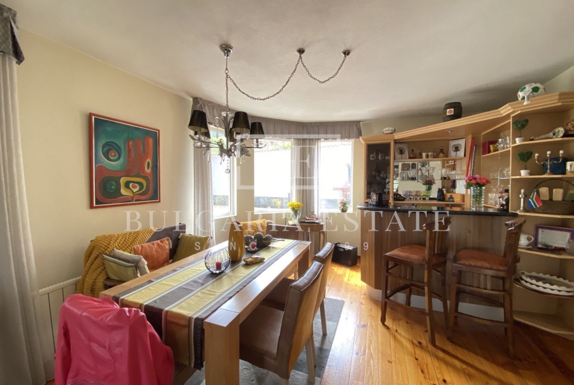 Роскошный дом с двором в деревне Рогачево - всего в 10 минутах от пляжей Албены! - 0