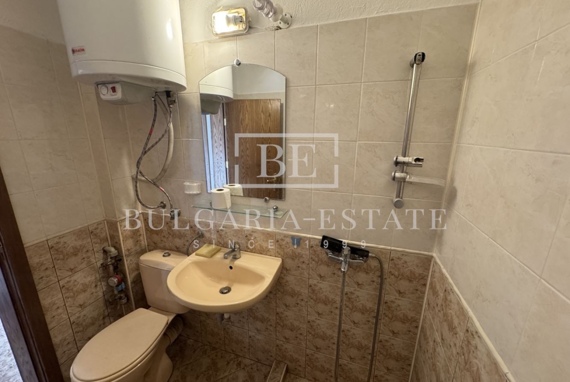 Geräumige und gemütliche Wohnung zur Miete - Kolkhozen Marktgebiet, Varna - 0