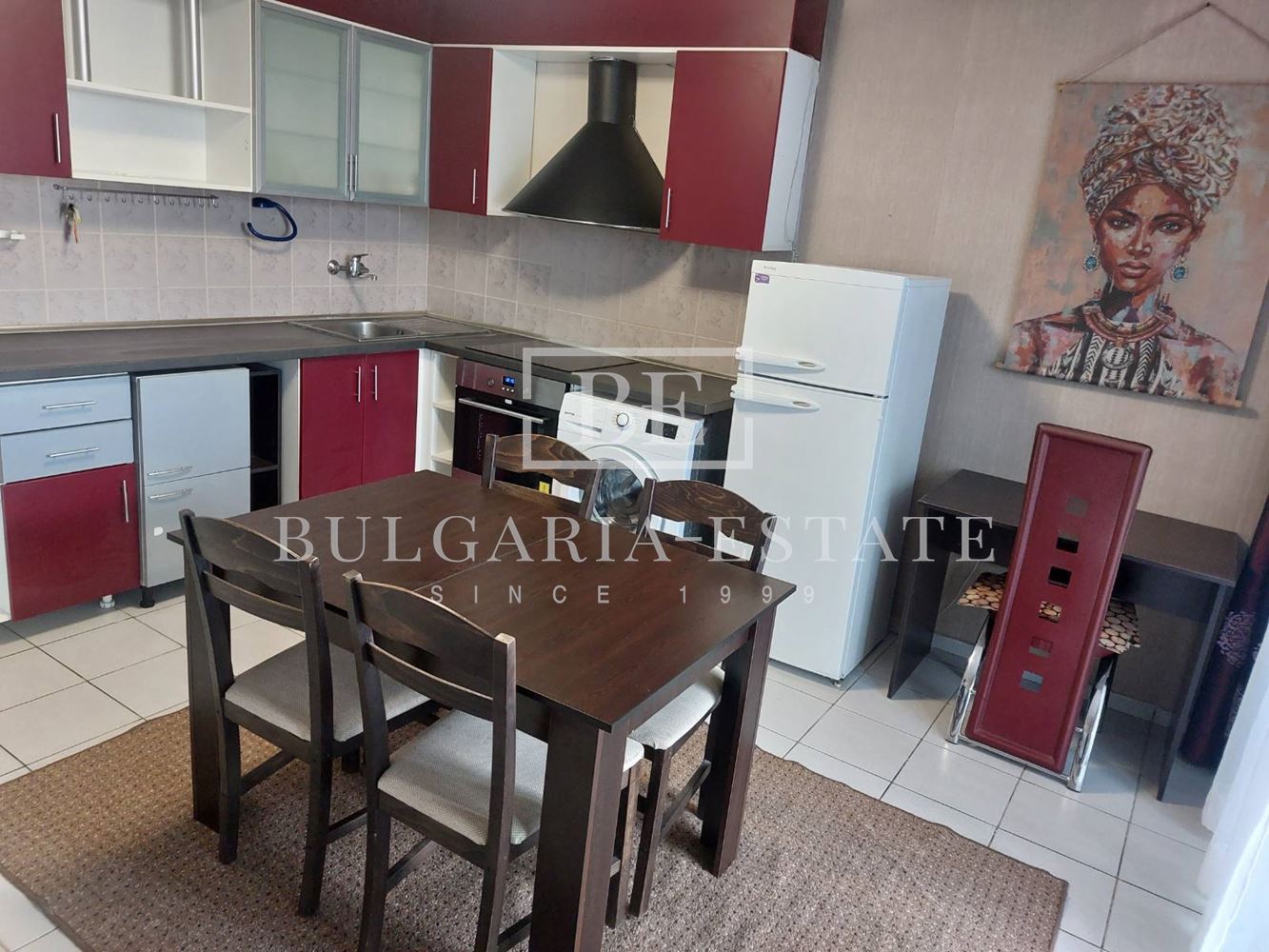 Панорамен тристаен апартамент под наем в кв. Чайка, гр. Варна – до Морската градина - 0