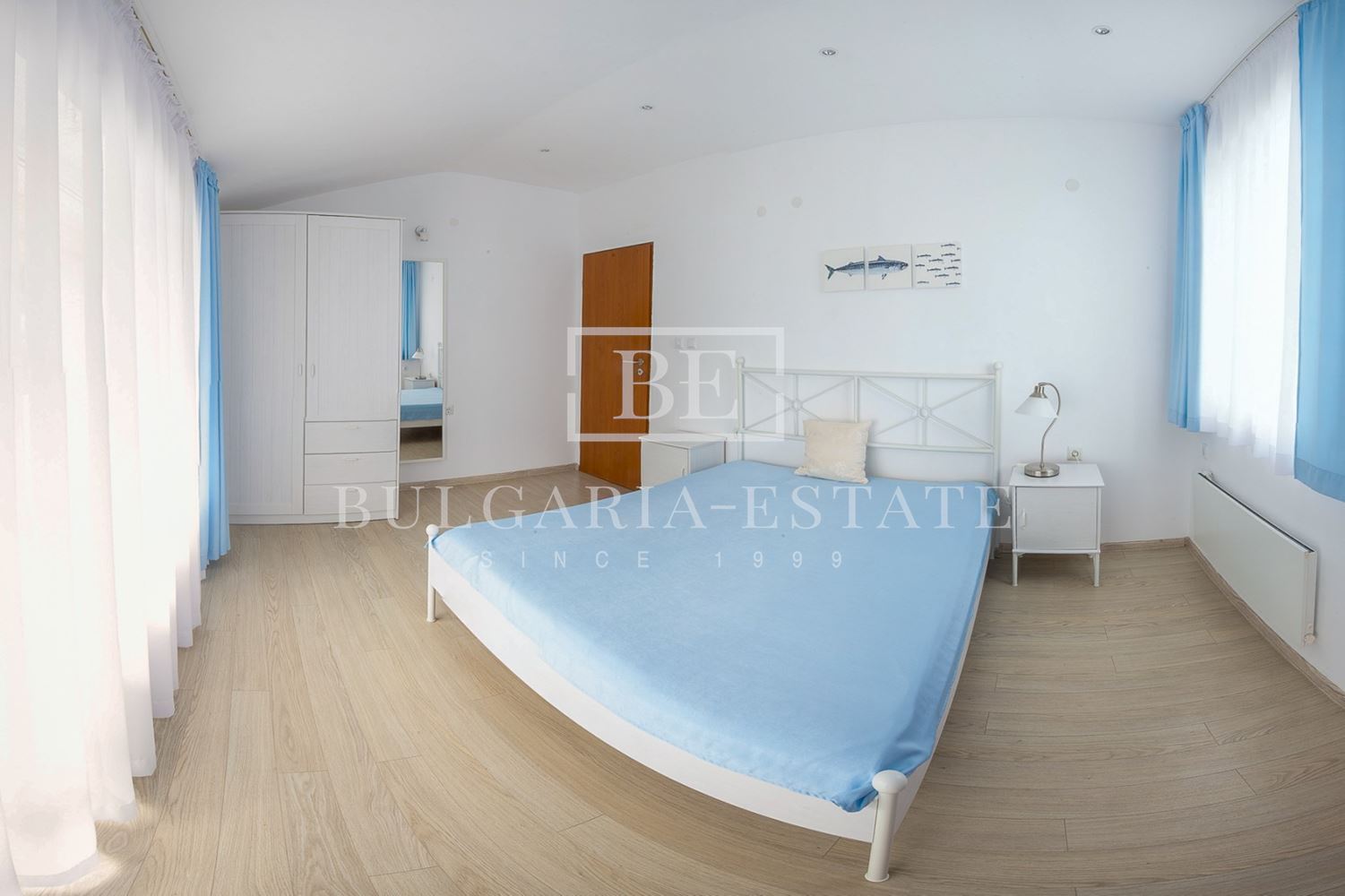 Big house near the sea - 0