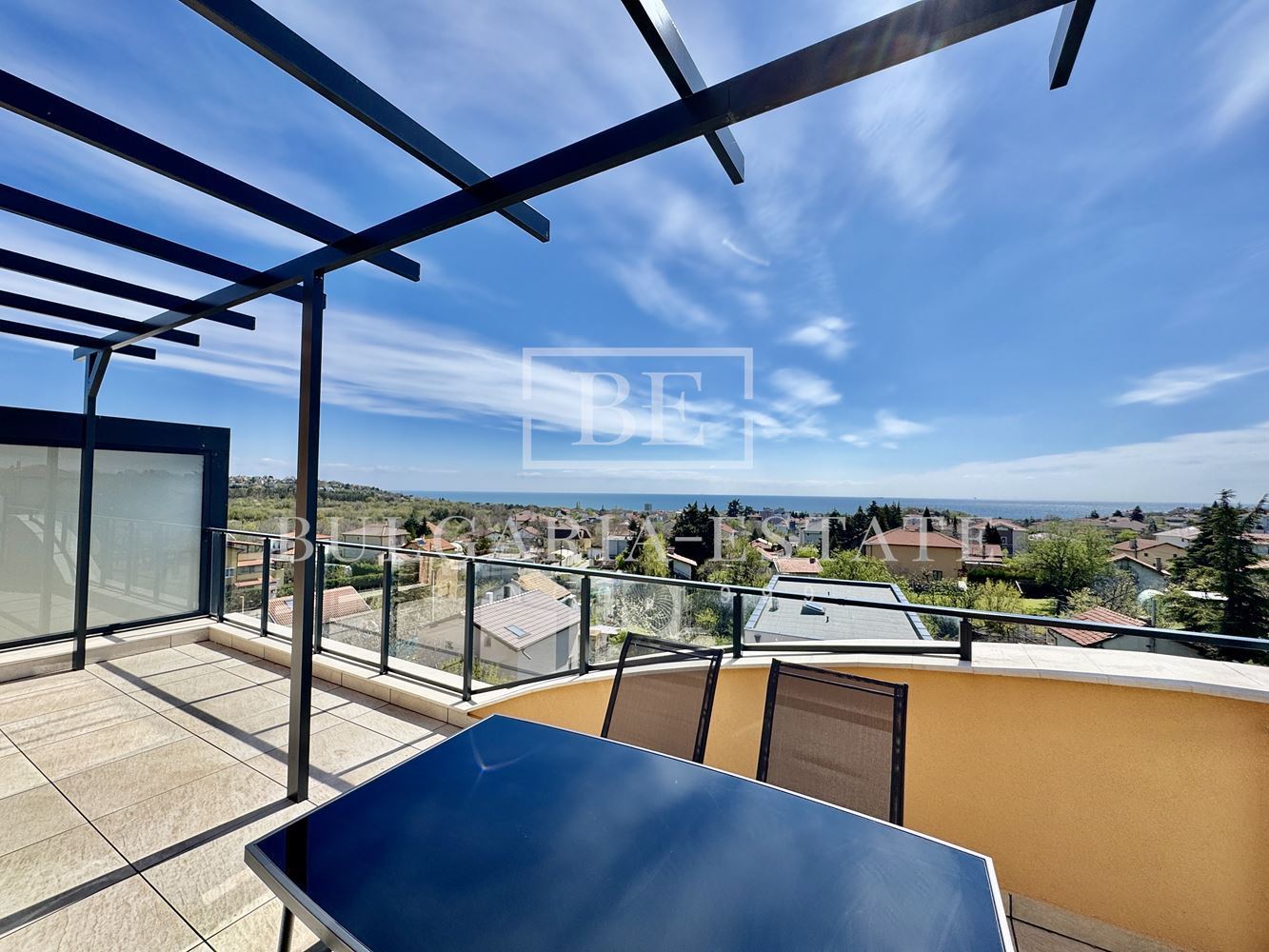 Роскошные апартаменты с 2 спальнями и видом на море, парковочное место, St. Св. Константин и Елена-0 Роскошные апартаменты с 2 спальнями и видом на море, парковочное место, St. Св. Константин и Елена - 0