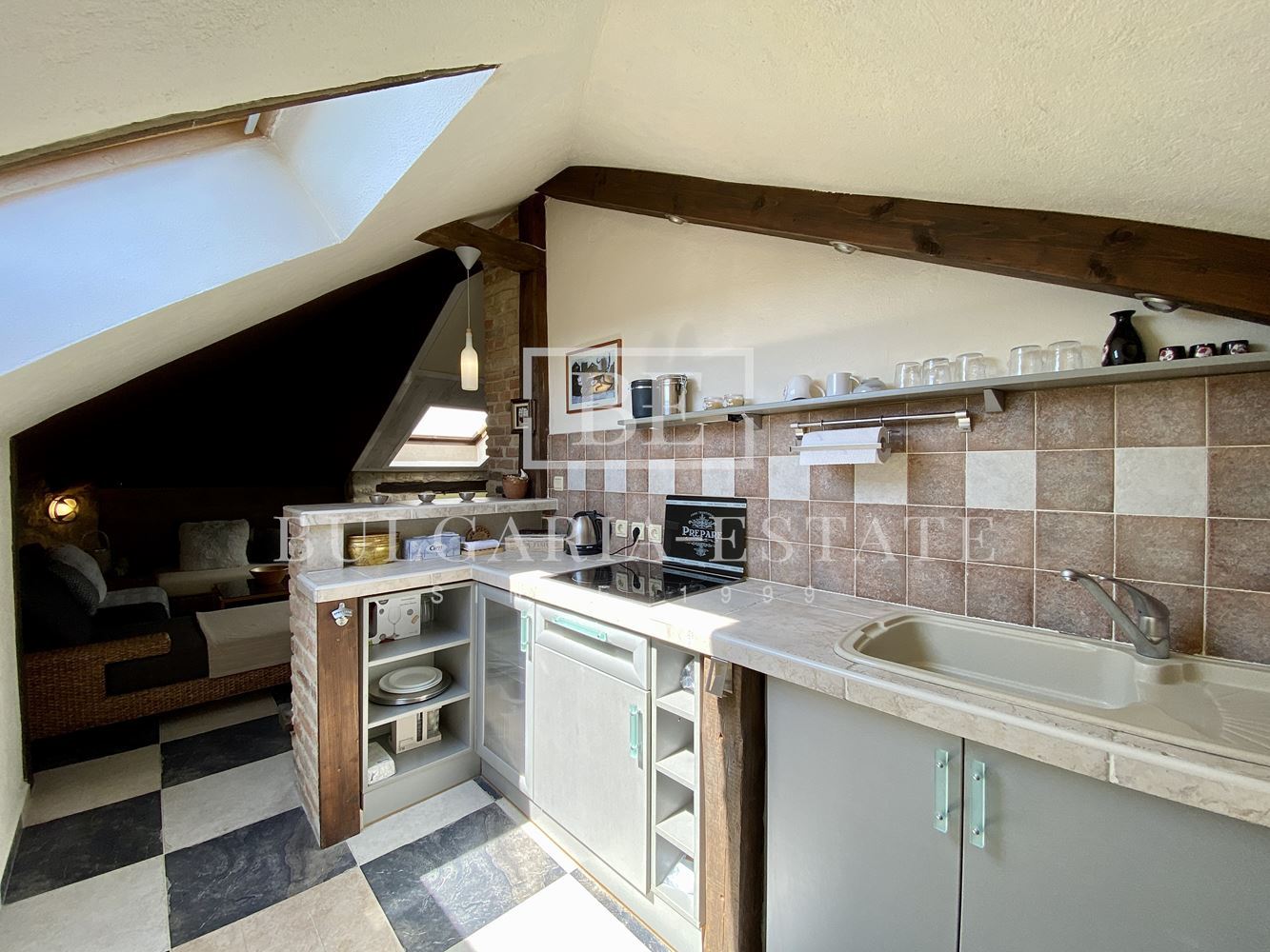 Роскошный дом с бассейном, сауной, рядом с пляжем Кабакум, город. 515 кв. м. 4 спальни Элитный дом с бассейном, сауной, рядом с пляжем Кабакум, город. 515 кв. м. Площадь этажа, 4 спальни - 0