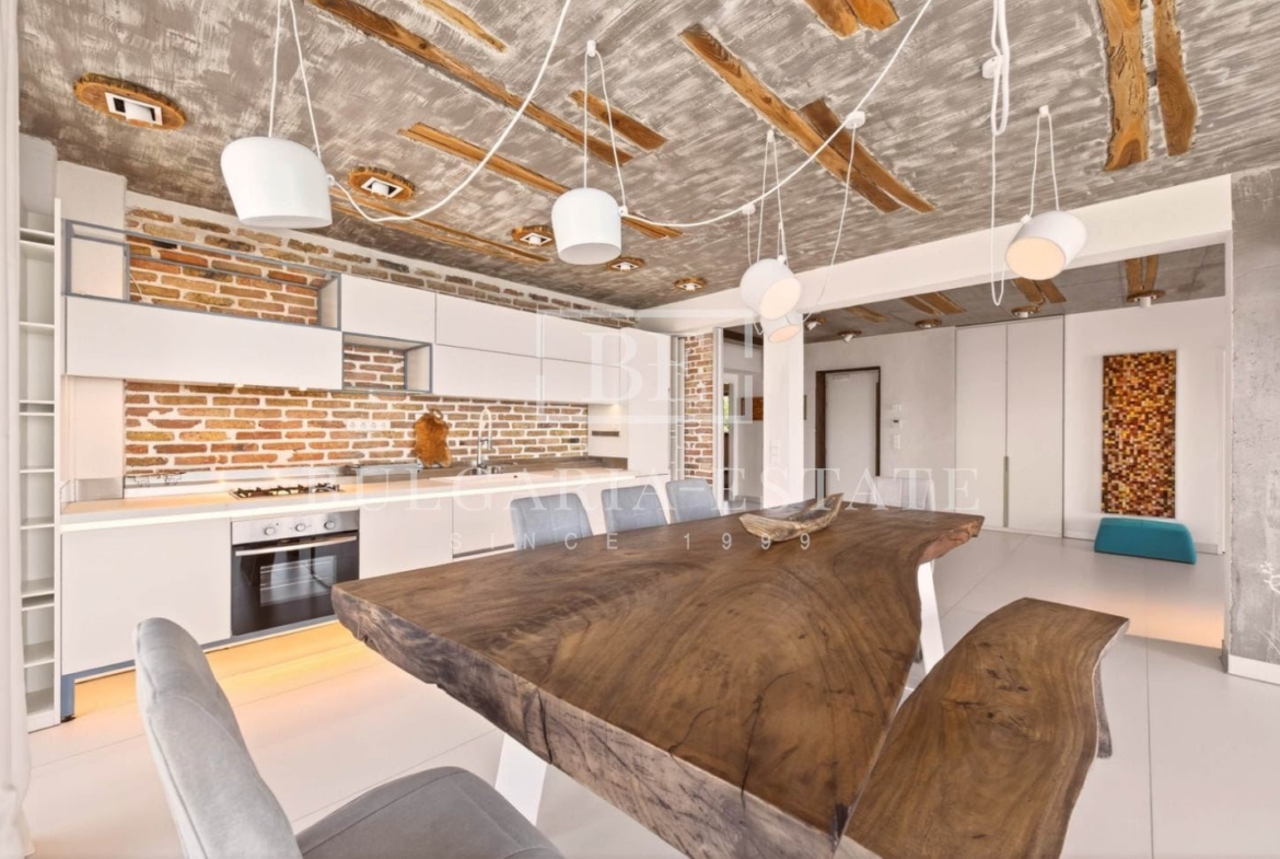 СУПЕР РОСКОШНАЯ КВАРТИРА В АРЕНДУ С 3 СПАЛЬНЯМИ, 2 ВАННЫМИ КОМНАТАМИ, ТЕРРАСОЙ И УНИКАЛЬНЫМ ВИДОМ НА МОРЕ - 0