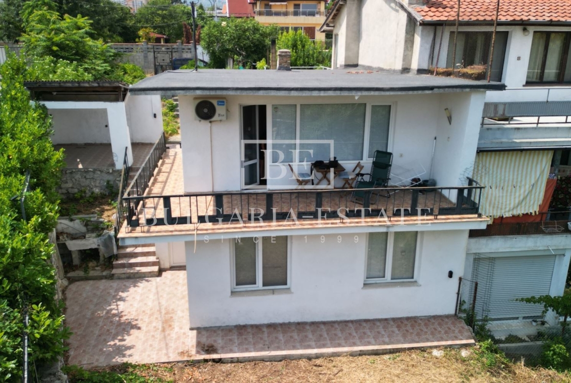 Two-storey house in St. St. Constantine and Helena - 0