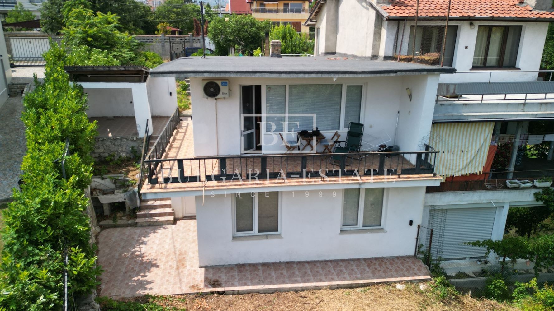 Two-storey house in St. St. Constantine and Helena - 0