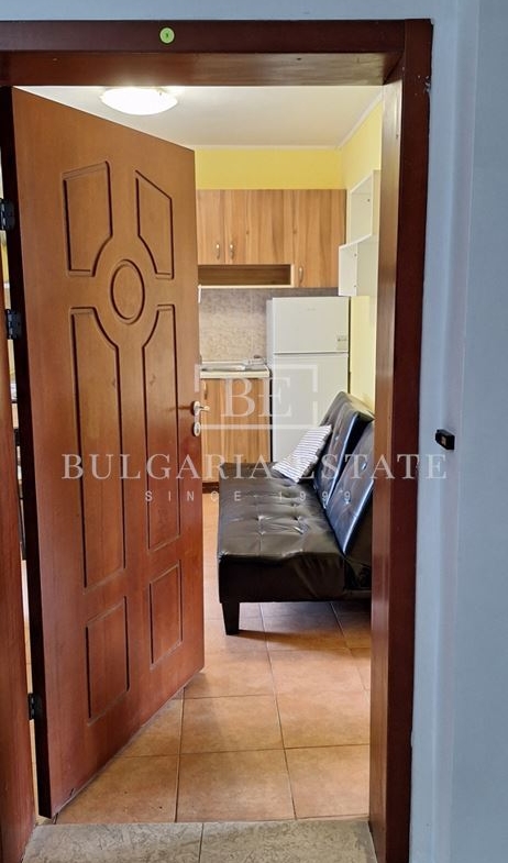 Exklusive Einzimmerwohnung zur Miete in der Nähe von Grand Mall und Winterkino Trakia - 0