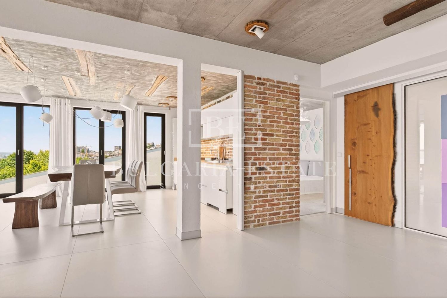 СУПЕР РОСКОШНАЯ КВАРТИРА В АРЕНДУ С 3 СПАЛЬНЯМИ, 2 ВАННЫМИ КОМНАТАМИ, ТЕРРАСОЙ И УНИКАЛЬНЫМ ВИДОМ НА МОРЕ - 0