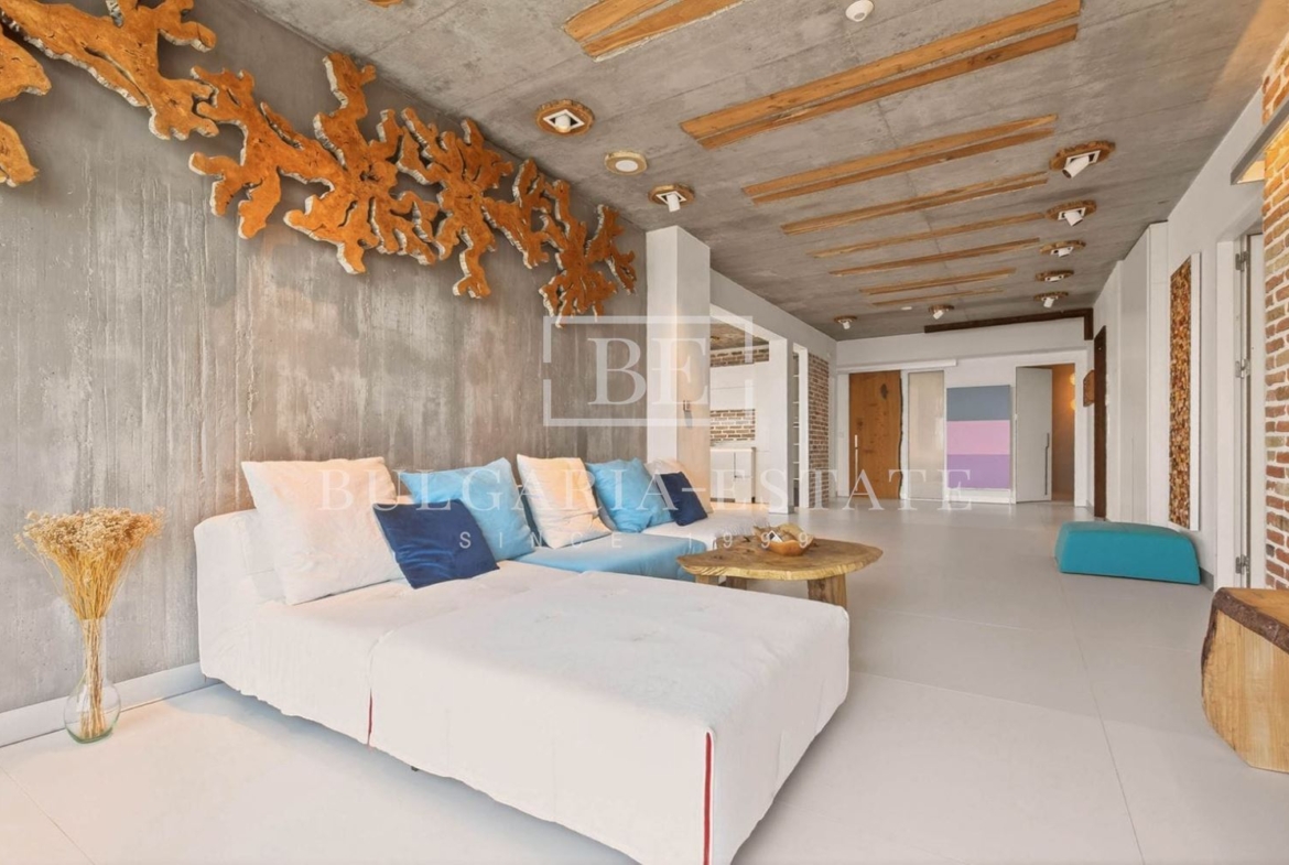 СУПЕР РОСКОШНАЯ КВАРТИРА В АРЕНДУ С 3 СПАЛЬНЯМИ, 2 ВАННЫМИ КОМНАТАМИ, ТЕРРАСОЙ И УНИКАЛЬНЫМ ВИДОМ НА МОРЕ - 0