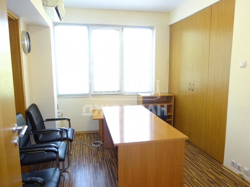 Офис 117кв.м - Катедралата - 0
