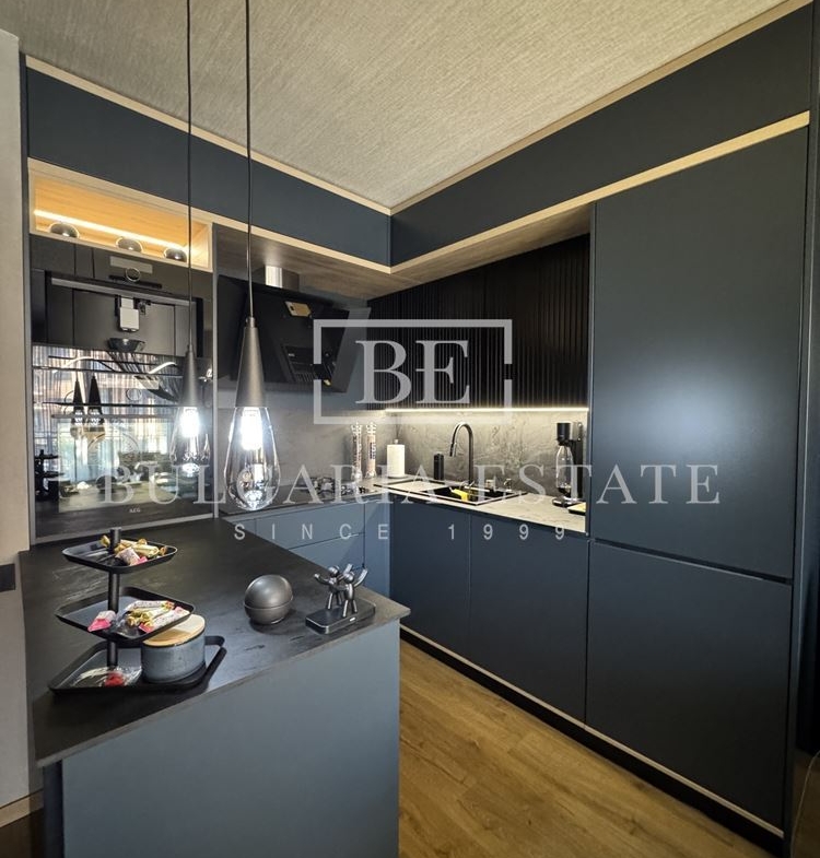 ЭКСКЛЮЗИВ! Роскошная двухкомнатная квартира, St. Св. Константина и Елены - 0