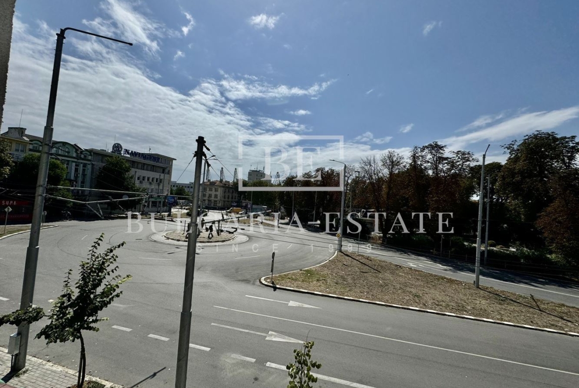 Двухкомнатная квартира - Морской вокзал - 0