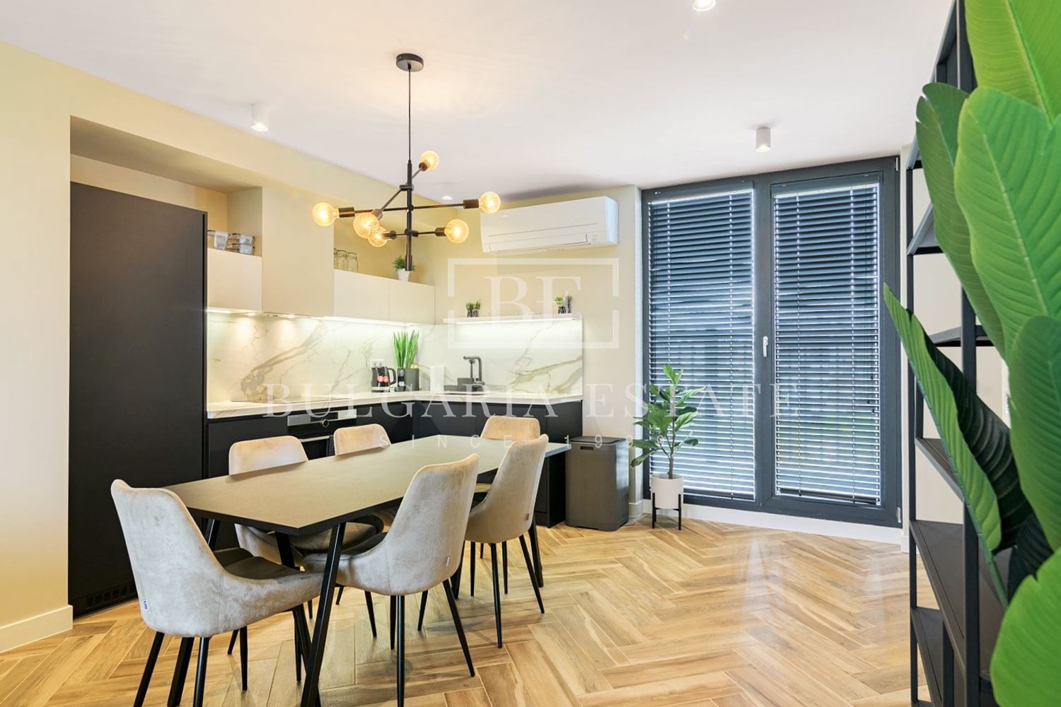 3-КОМНАТНАЯ - ЦЕНТР-0 3-КОМНАТНАЯ - ЦЕНТР - 0