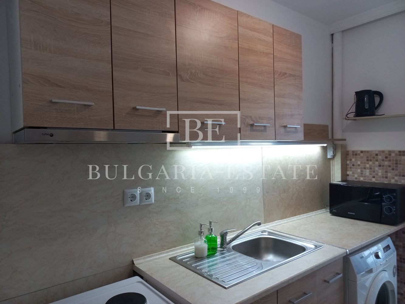 Четиристаен апартамент под наем в ж.к. Чайка – първи наематели след ремонт! - 0