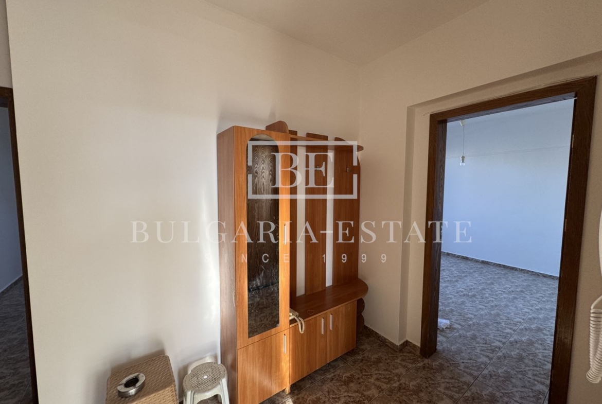 Geräumige und gemütliche Wohnung zur Miete - Kolkhozen Marktgebiet, Varna - 0