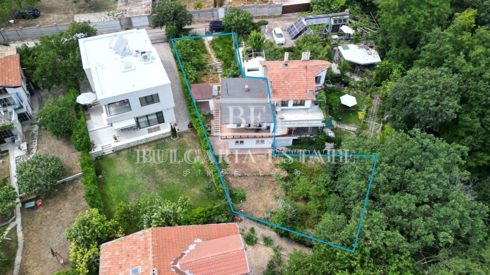 Two-storey house in St. St. Constantine and Helena - 0