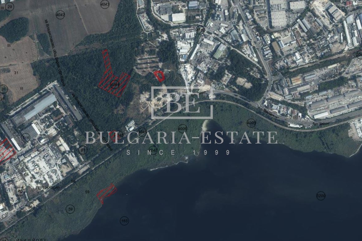 🏡 Plot of 3 acres on ul. "Devnya" / Craiozeren road - with 100 m face on the main street - 0