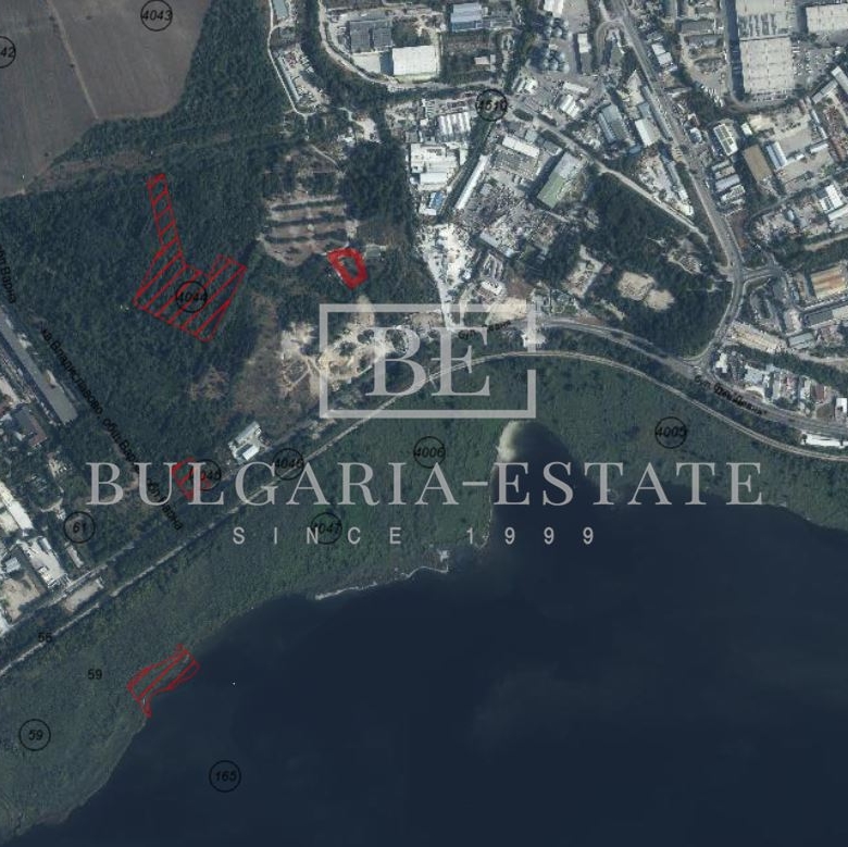 🏡 Plot of 3 acres on ul. "Devnya" / Craiozeren road - with 100 m face on the main street - 0