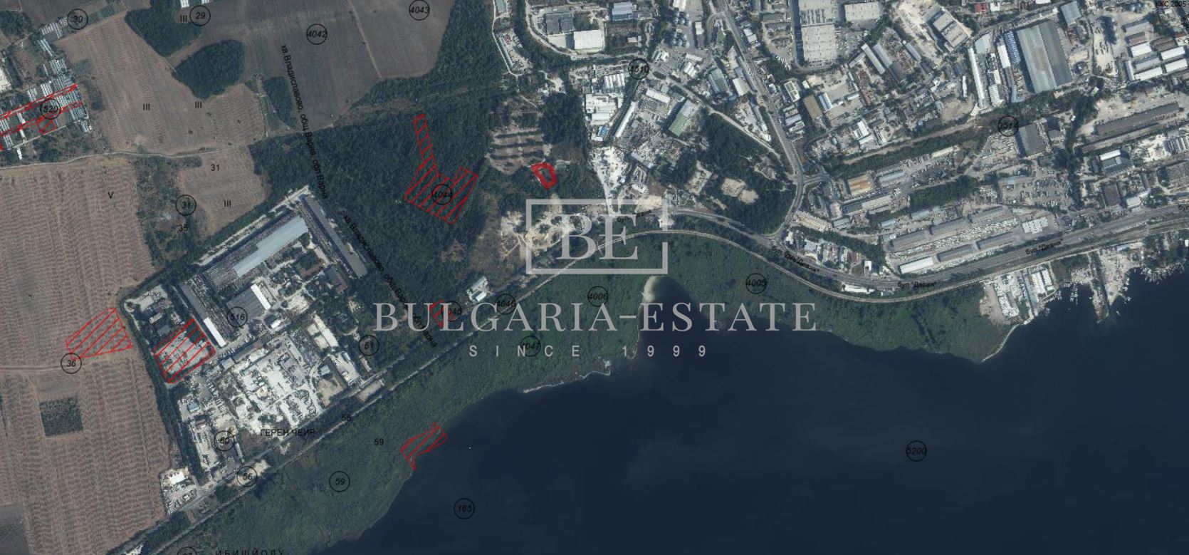 🏡 Plot of 3 acres on ul. "Devnya" / Craiozeren road - with 100 m face on the main street - 0