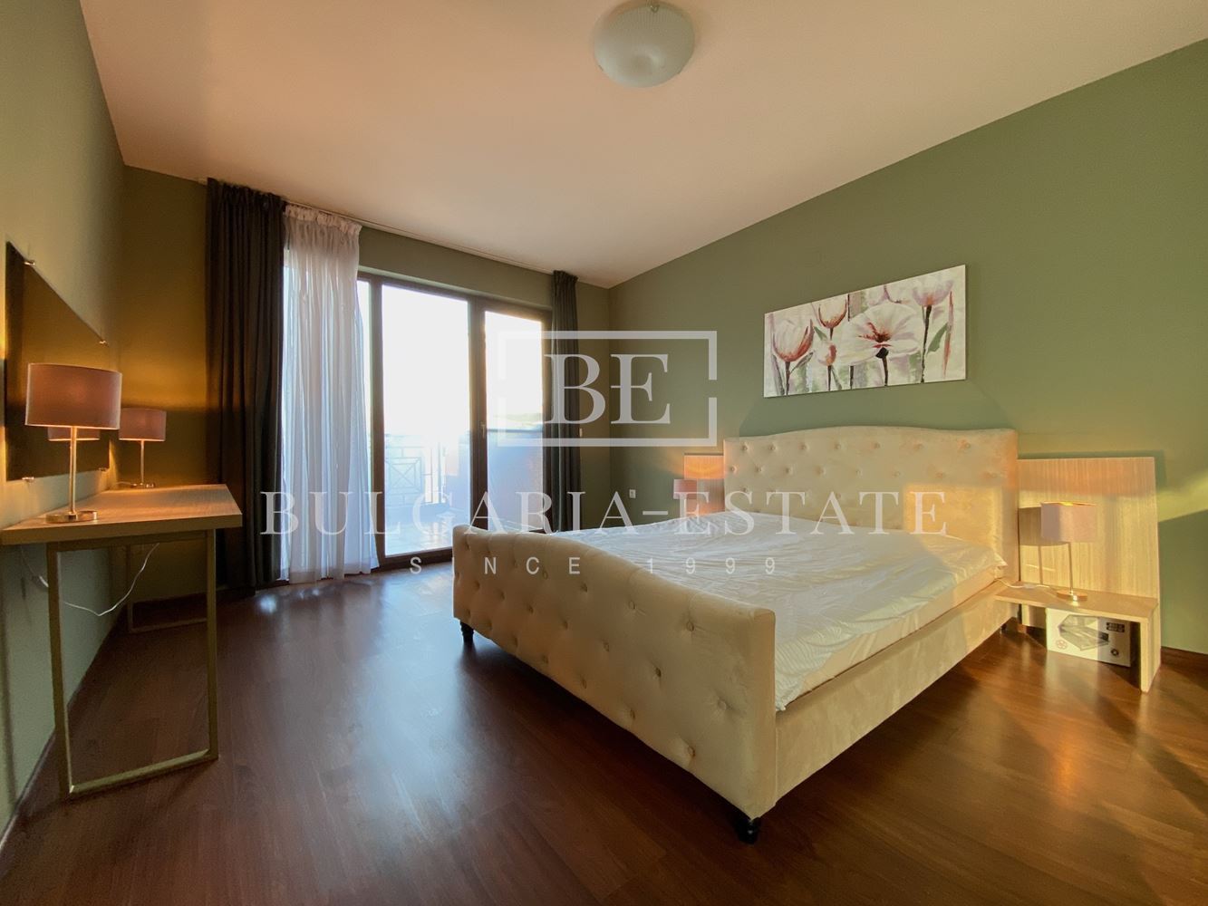 Квартира "ОАЗИС", Золотые пески, Варна в закрытом комплексе с бассейном, парковочное место - 0