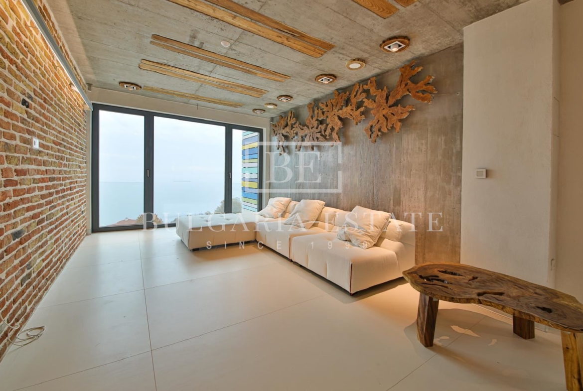 СУПЕР РОСКОШНАЯ КВАРТИРА В АРЕНДУ С 3 СПАЛЬНЯМИ, 2 ВАННЫМИ КОМНАТАМИ, ТЕРРАСОЙ И УНИКАЛЬНЫМ ВИДОМ НА МОРЕ - 0