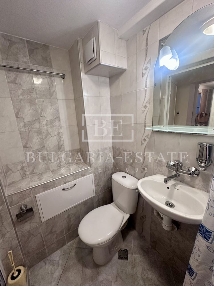 Уютен и функционален сутеренен етаж с две спални в отлично разположен район - 0