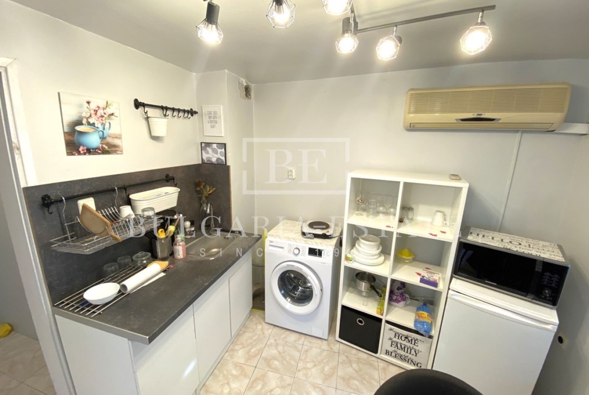 Дава под наем 1-стаен апартамент с топ локация до хотел Черно Море - 0