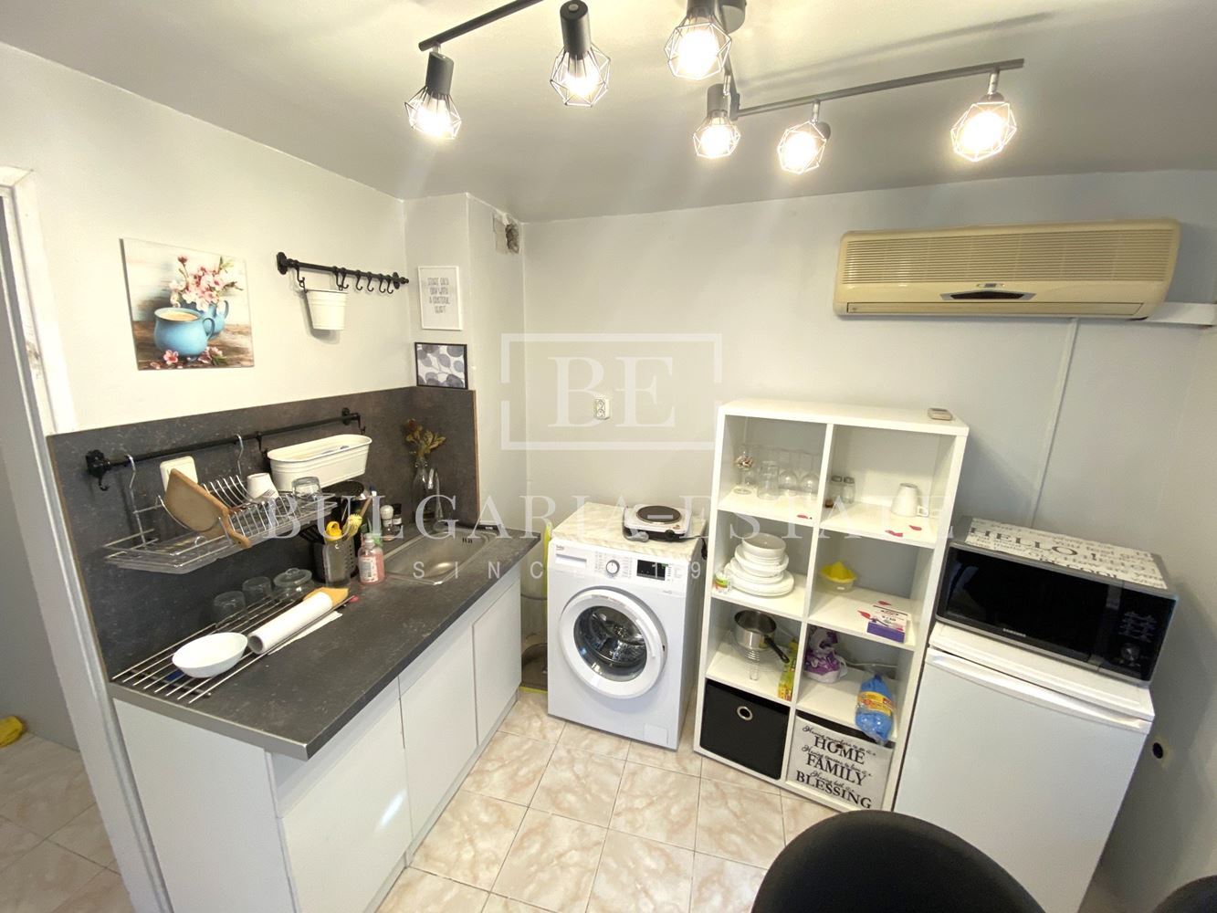 Дава под наем 1-стаен апартамент с топ локация до хотел Черно Море - 0