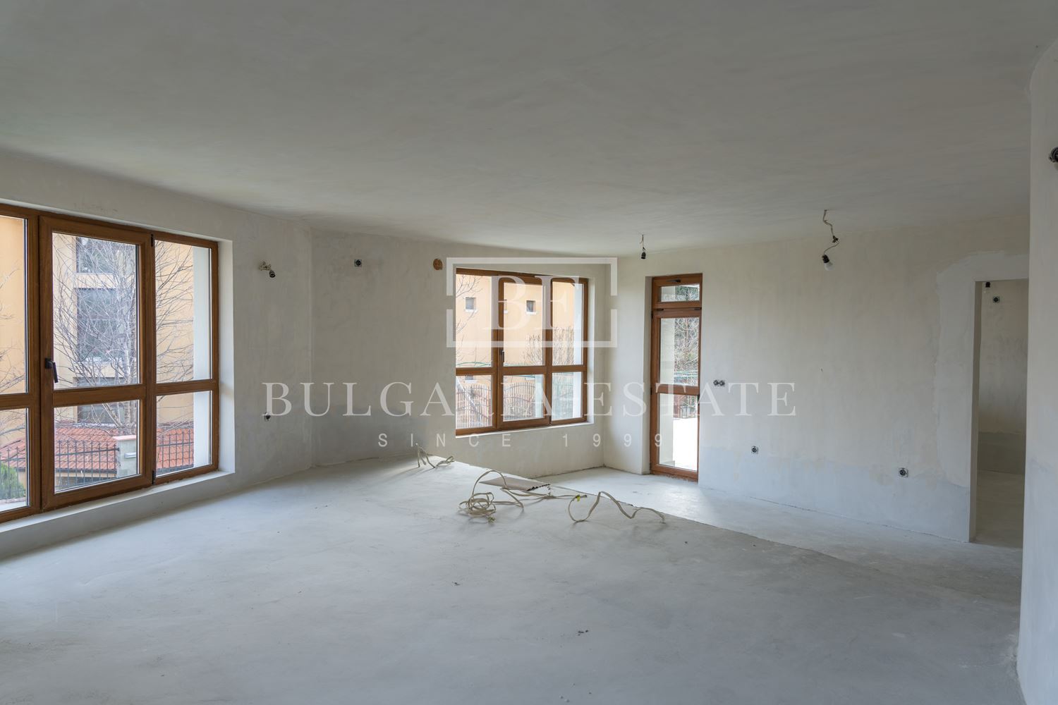 3-стаен апартамент с веранда, АКТ 16! м-т Евксиноград, гр. Варна - 0