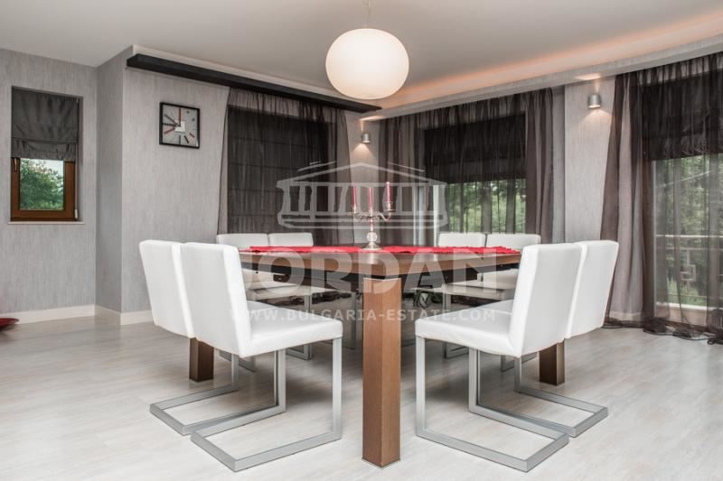 Дом для продажи гр. Варна. Св. Константин и Елена 525 м², 6 спален - 0