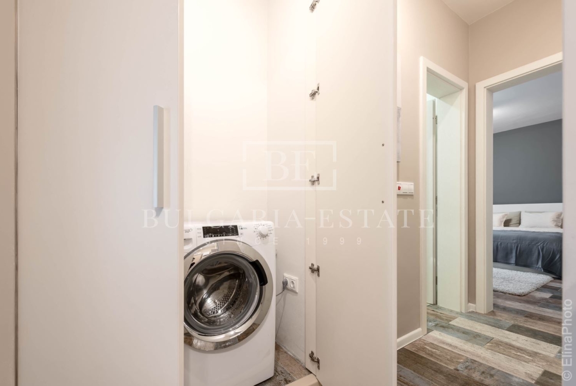 Designer one bedroom apartment for rent in the town of. Varna, Briz, with parking space - 0