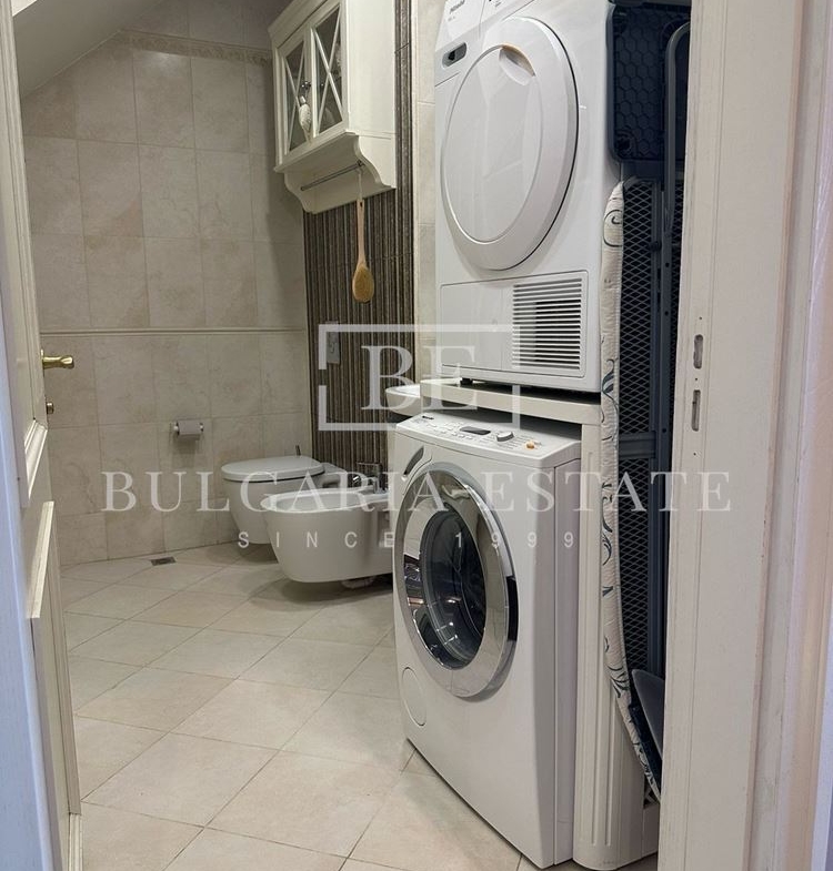 Мезонет с 4 спаплни, 5 минути пеша от Морската Градина, кв. Бриз, 225 кв.м. - 0