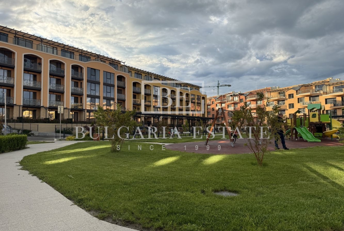 Роскошные апартаменты с 2 спальнями и видом на море, парковочное место, St. Св. Константин и Елена - 0