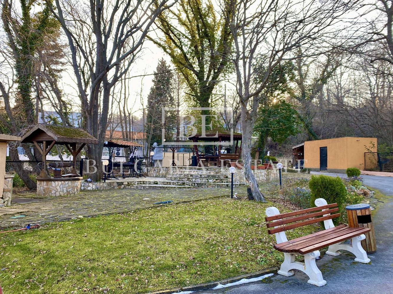 Квартира "ОАЗИС", Золотые пески, Варна в закрытом комплексе с бассейном, парковочное место - 0