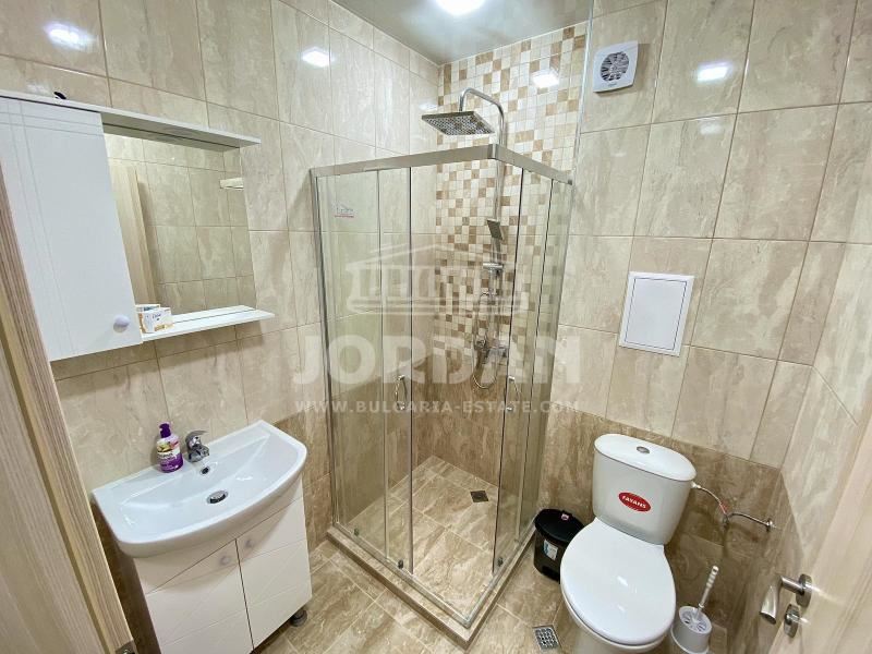 TOP 2-Zimmer-Wohnung mit Meerblick aus dem 11. Stock, k.s. AKADEMIKA, gr. Varna, sq. 0