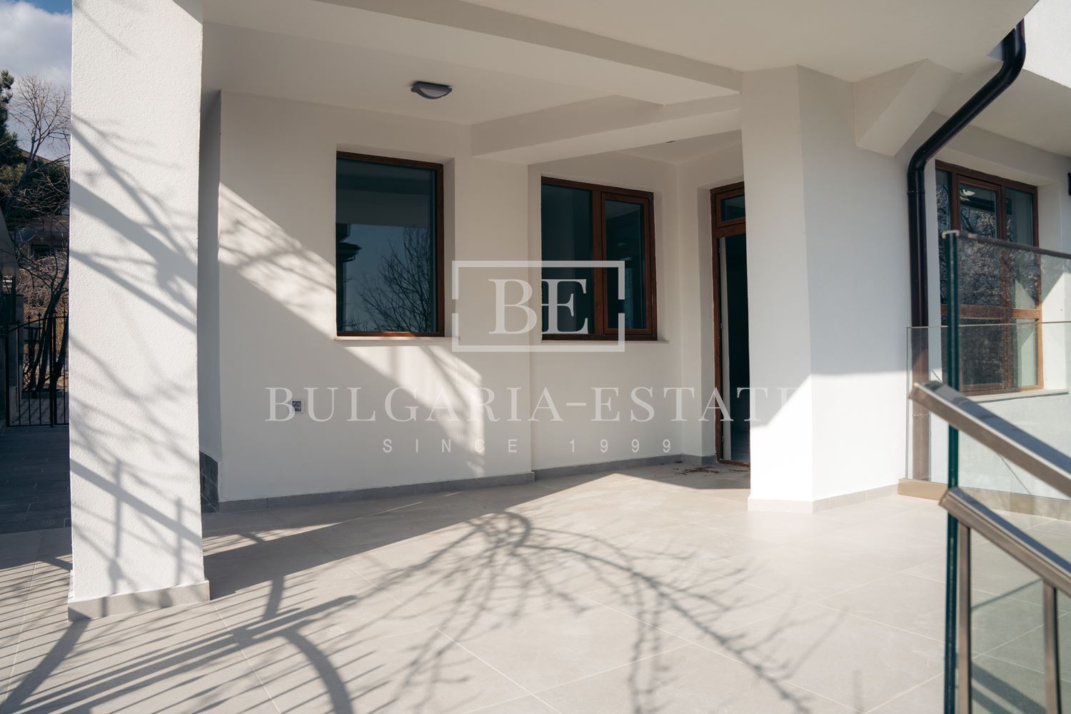 3-стаен апартамент с веранда, АКТ 16! м-т Евксиноград, гр. Варна - 0