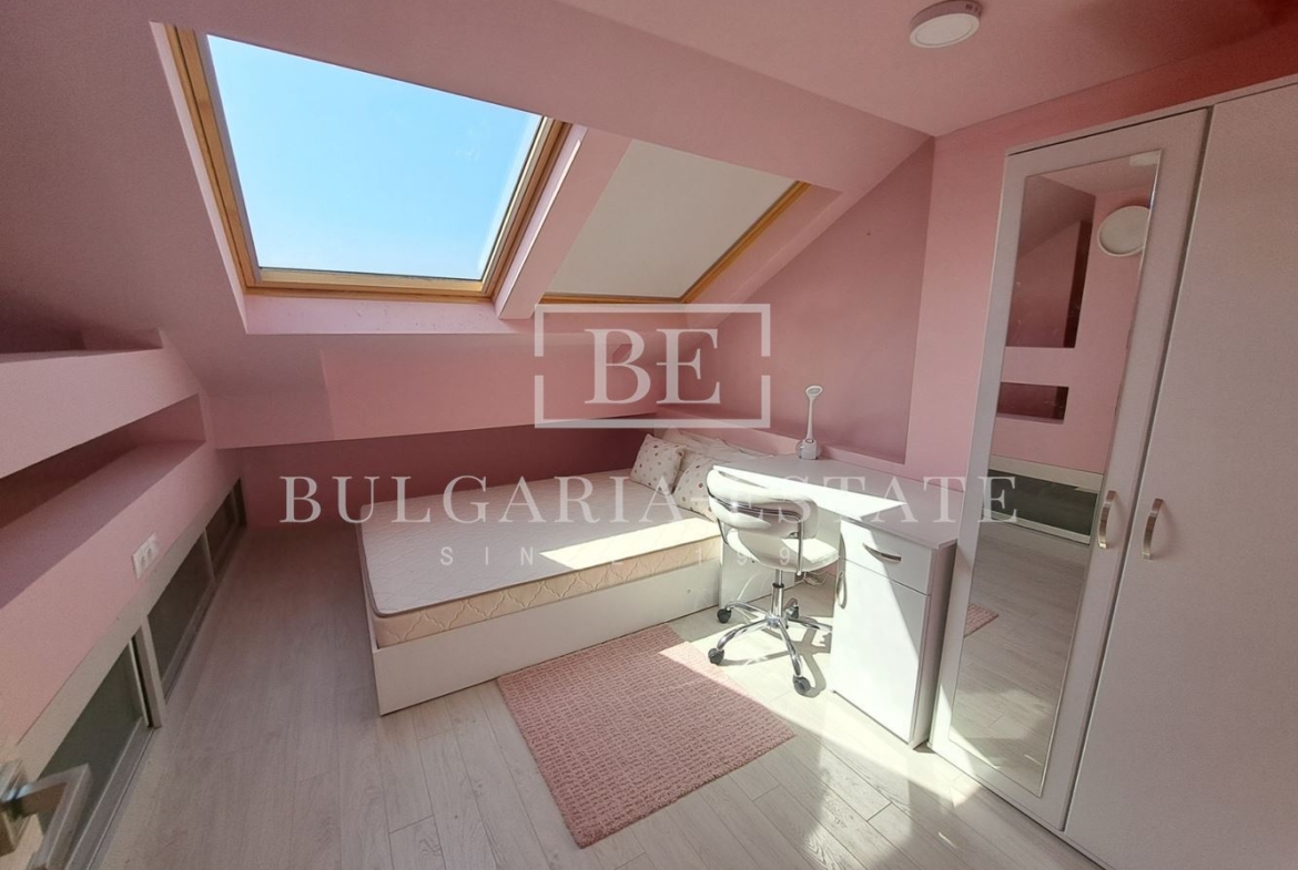 For sale three bedroom apartment, central part of the town of. 0