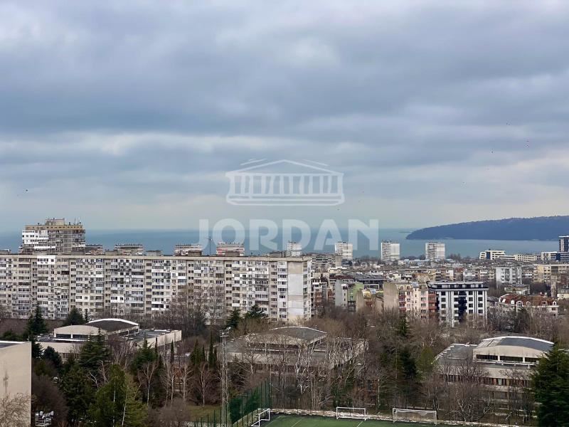 TOP 2-Zimmer-Wohnung mit Meerblick aus dem 11. Stock, k.s. AKADEMIKA, gr. Varna, sq. 0