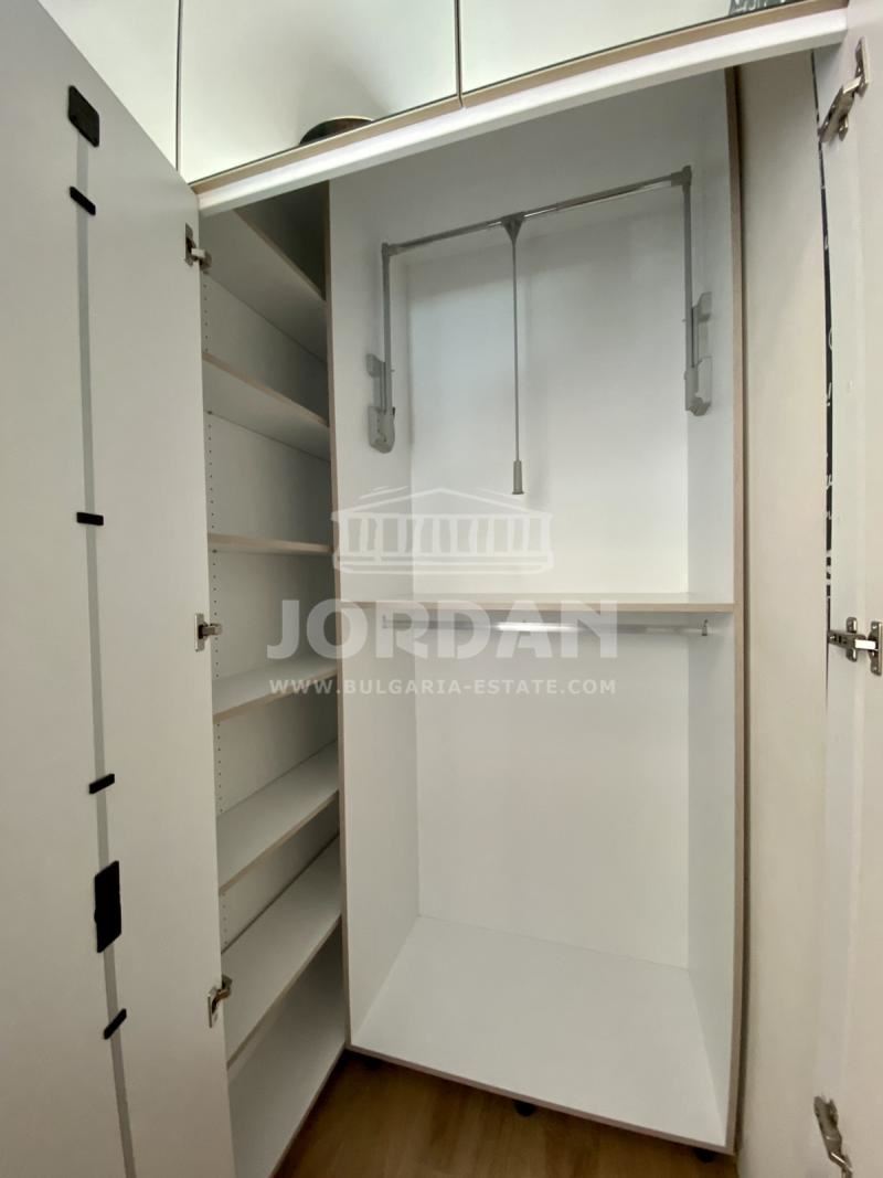 Moderne Zwei-Zimmer-Wohnung (105 qm), neben dem Sea Garden, Stadt. Varna (VINS) - 0