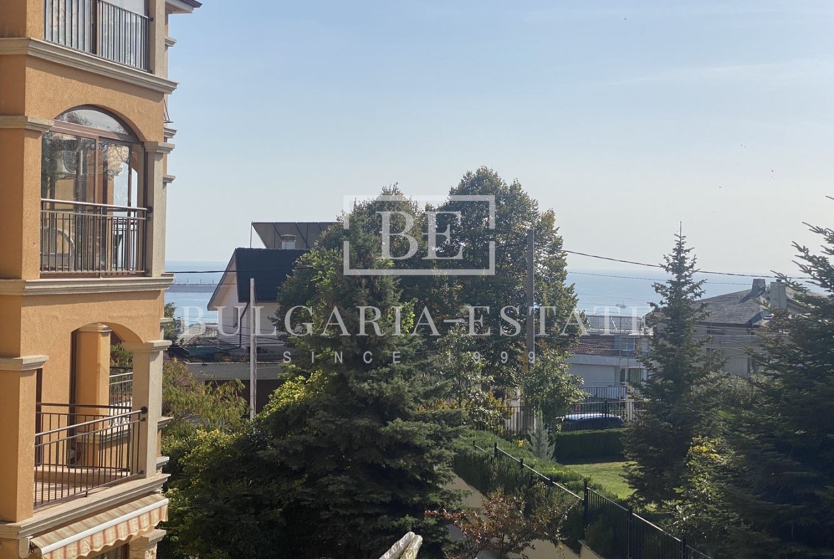 Меблированная 3-комнатная квартира с парковочным местом в Траката, гр. Варна - 0